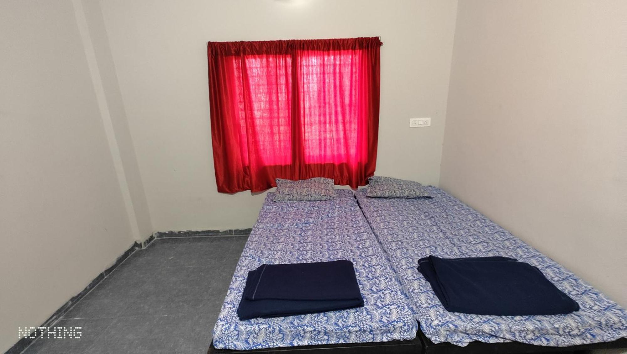 Hotel Aadishkti Bhakt Nivas Tuljapur Exterior foto
